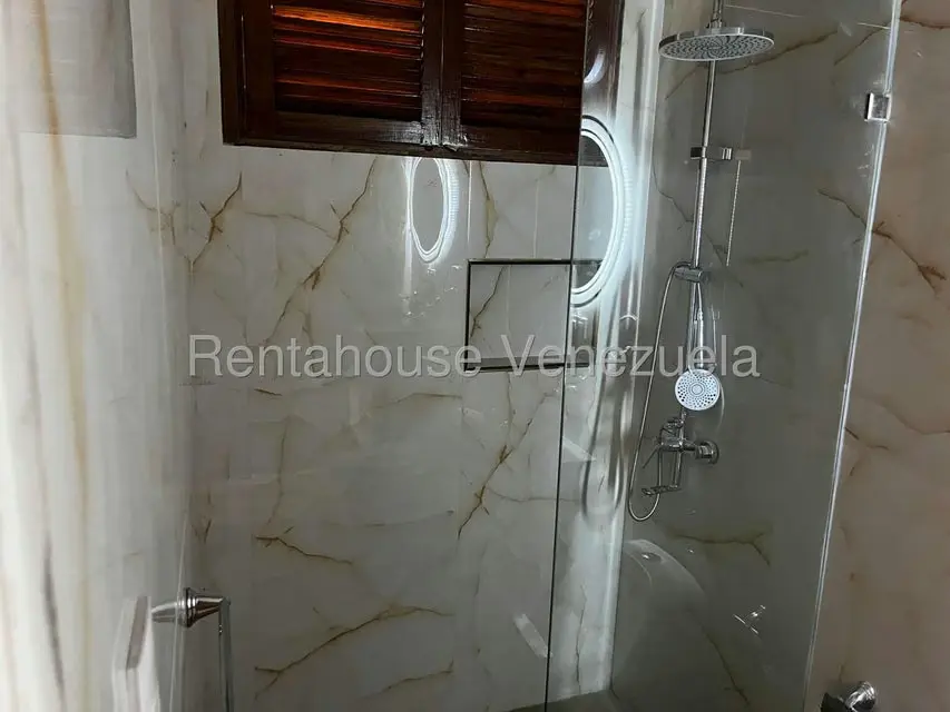 Casa (Multipes Niveles) en Venta en El Marques, Distrito Metropolitano - 36