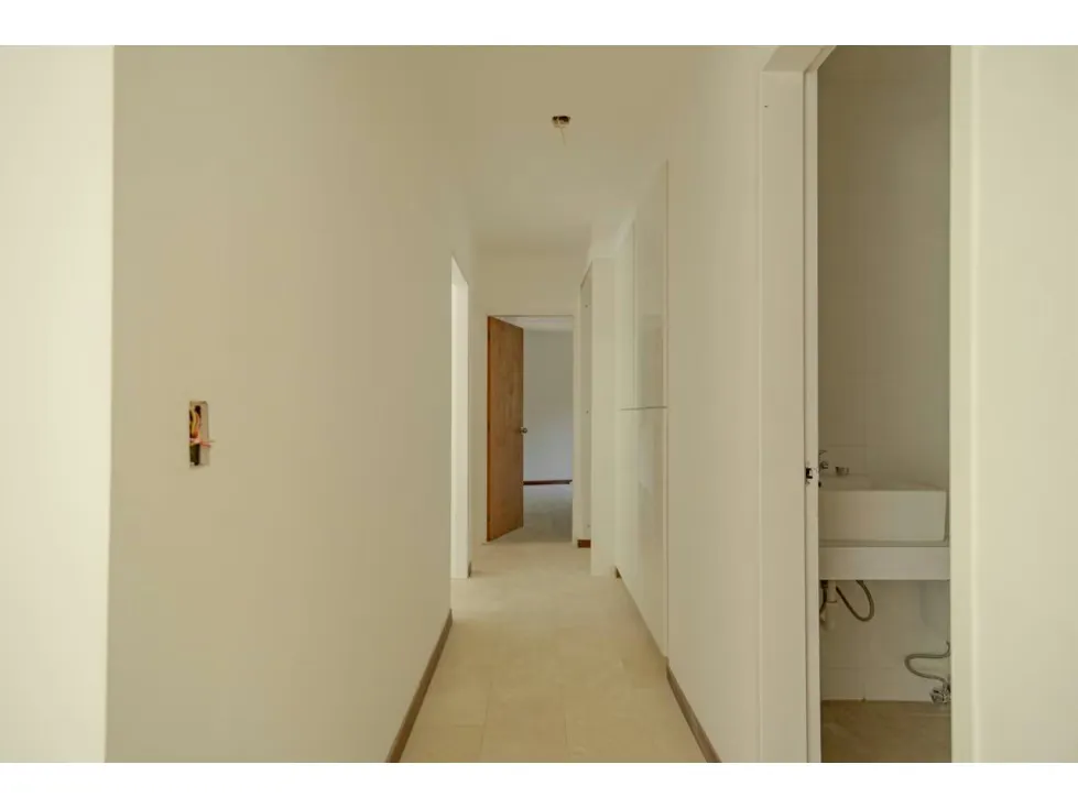 Se Vende Apartamento 60M2 en Res. Cima Bosque - 4