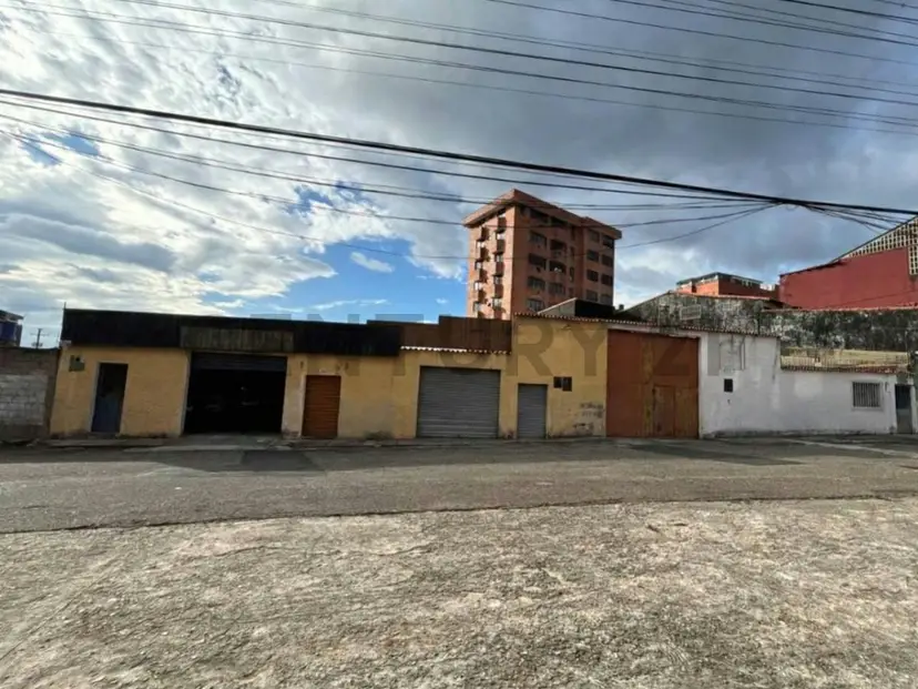 Oportunidad de Inversión Estratégica en San Cristóbal: Pueblo Nuevo