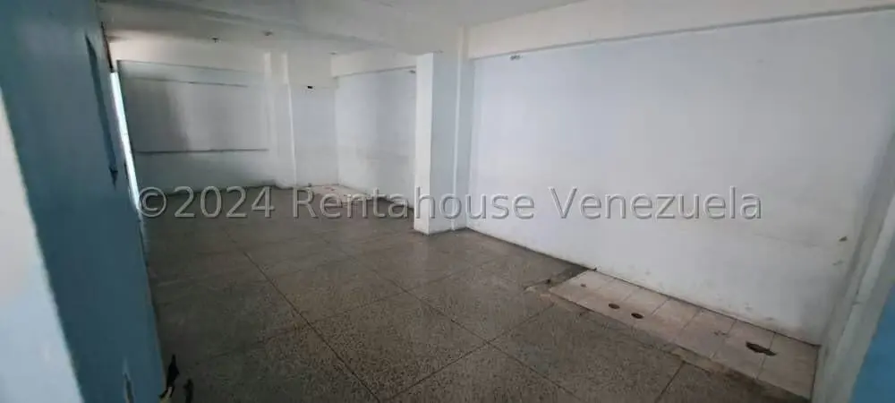 Local Comercial en Venta en Catia, Distrito Metropolitano - 32