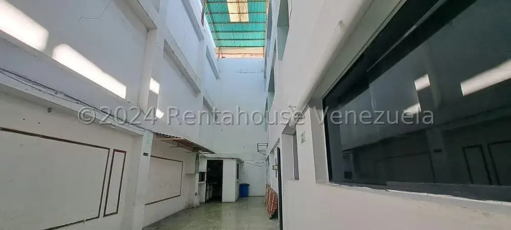 Local Comercial en Venta en Catia, Distrito Metropolitano - 38