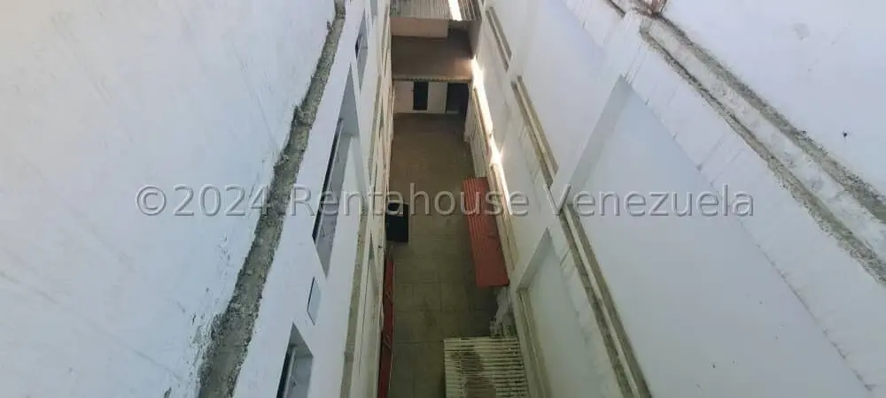 Local Comercial en Venta en Catia, Distrito Metropolitano - 76