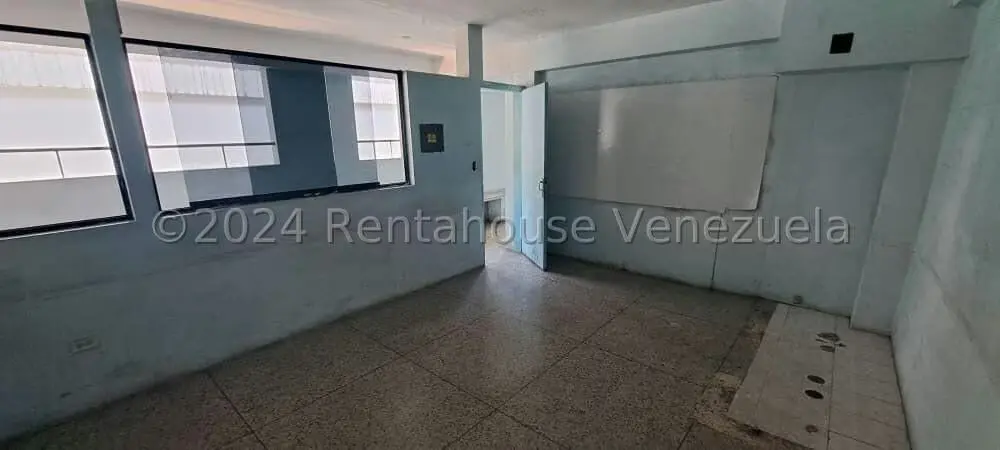 Local Comercial en Venta en Catia, Distrito Metropolitano - 77