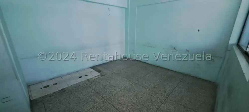 Local Comercial en Venta en Catia, Distrito Metropolitano - 86