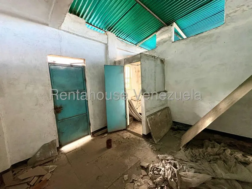 Edificio en Venta en Centro, Lara - 15