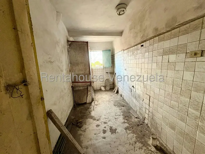 Edificio en Venta en Centro, Lara - 16