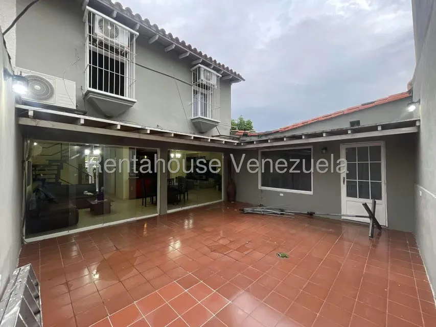 Casa (Multipes Niveles) en Alquiler en Villa Colonial, Portuguesa - 13