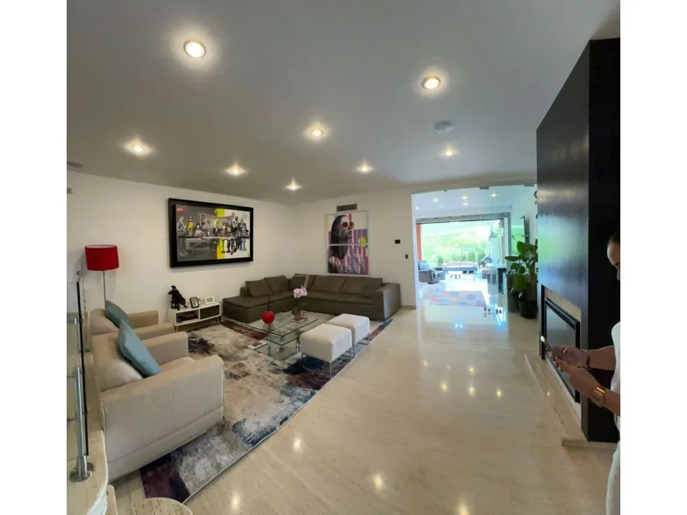 Vendo PB 268m2 La Lagunita 5218 - 2