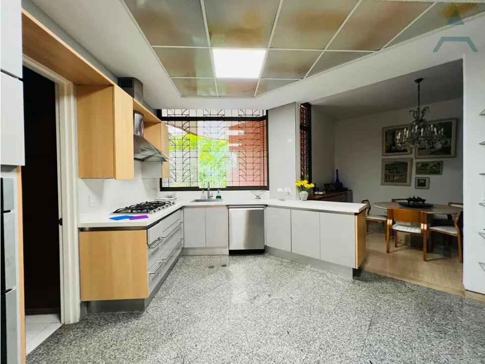 Se vende Apto PB 780m² 4h+2s/4b+2s/7p Altamira - 11