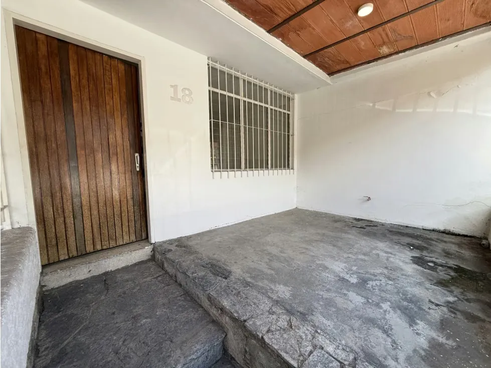 Alquilo Casa uso Comercial en Baruta - 2