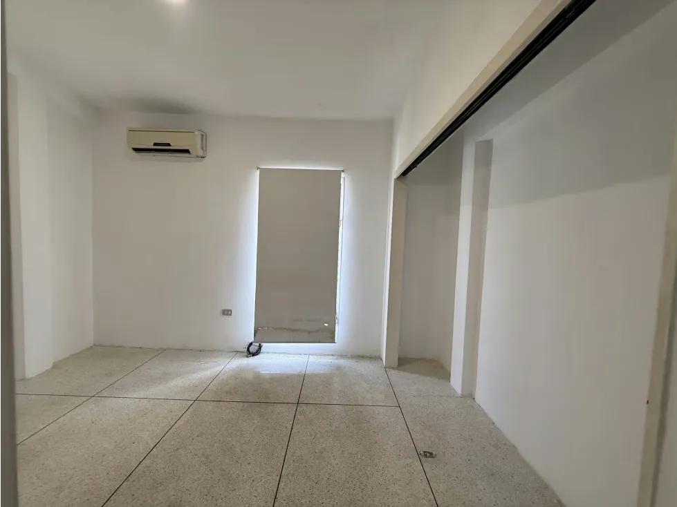 Alquilo Casa uso Comercial en Baruta - 10