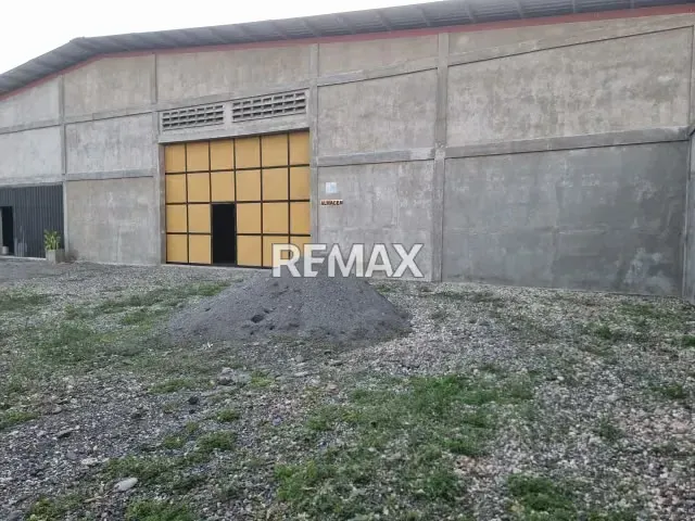 EN ALQUILER GALPON CON EXCELENTE UBICACIÓN ESTRATEGICA - 2