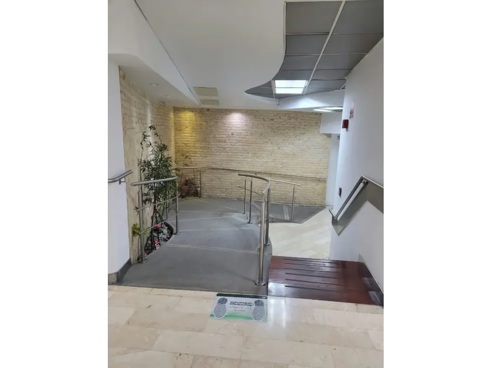 Vendo Clínica 2500m2 Chuao 7624 - 4