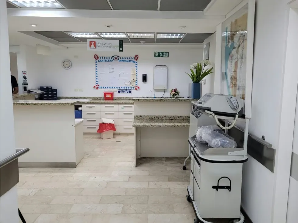 Vendo Clínica 2500m2 Chuao 7624 - 6