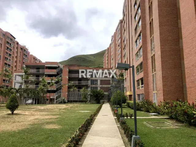 Se Vende Apartamento en El Encantado | 2 Hab + Estudio, Puesto Doble y Seguridad 24 Horas. Obra gris - 17