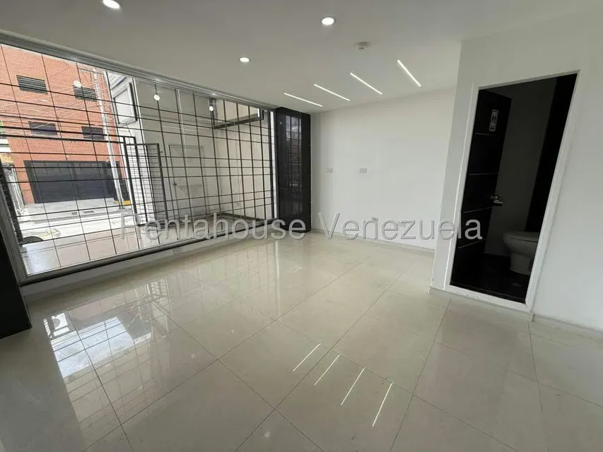Local Comercial en Alquiler en Zona Centro, Aragua - 2