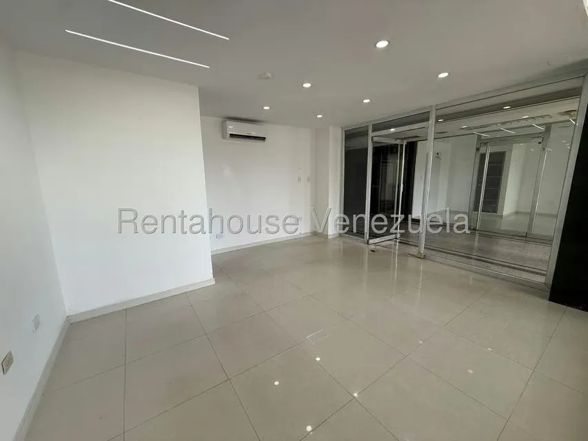 Local Comercial en Alquiler en Zona Centro, Aragua - 4