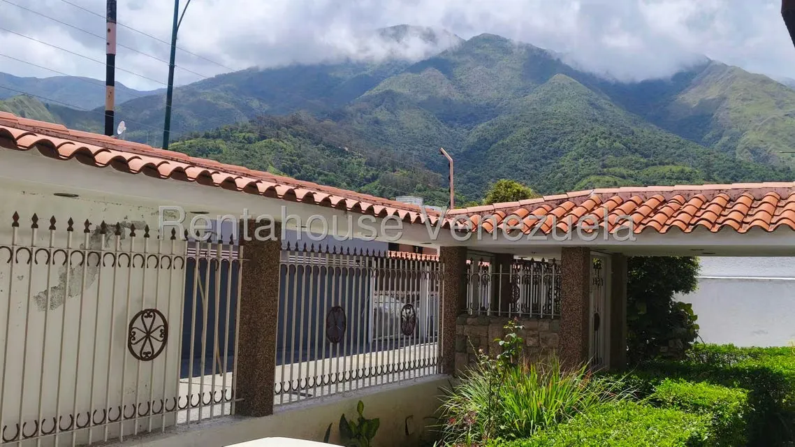 Casa (Duplex) en Venta en El Marques, Distrito Metropolitano - 2