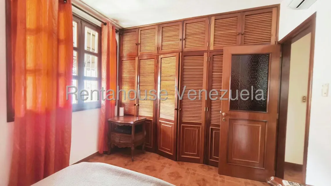 Casa (Duplex) en Venta en El Marques, Distrito Metropolitano - 17