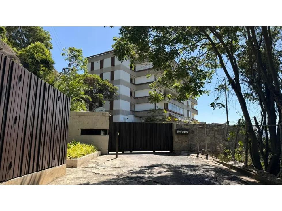 Se vende Apto 214m²+70m² de terraza 3h+s/4b+s/2p Lomas de Las Mercedes - 24