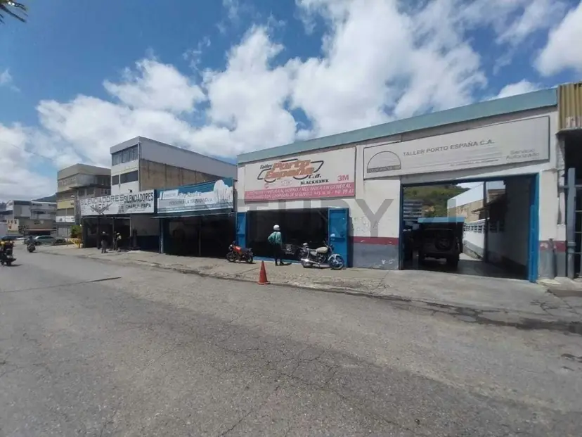 Venta de Terreno Industrial en la Trinidad, Baruta