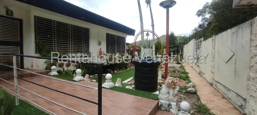Casa (Duplex) en Venta en Los Anaucos, Miranda