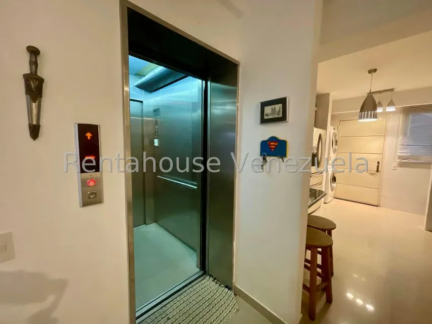 Apartamento (1 Nivel) en Venta en Solar del Hatillo, Distrito Metropolitano - 19