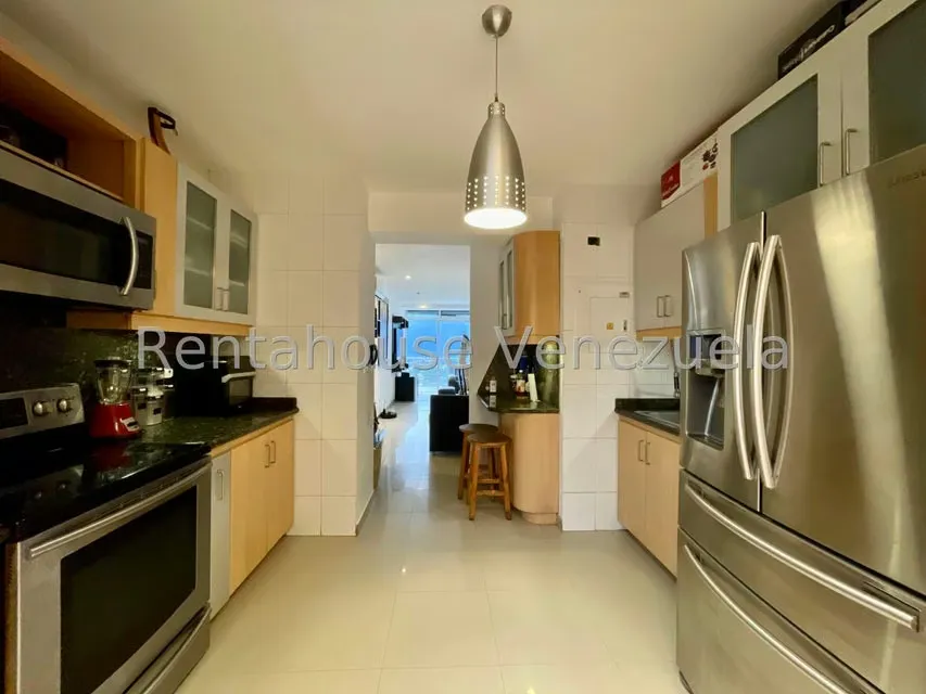 Apartamento (1 Nivel) en Venta en Solar del Hatillo, Distrito Metropolitano - 3