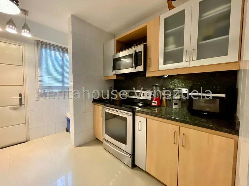 Apartamento (1 Nivel) en Venta en Solar del Hatillo, Distrito Metropolitano - 23