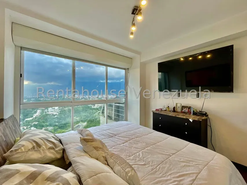 Apartamento (1 Nivel) en Venta en Solar del Hatillo, Distrito Metropolitano - 30