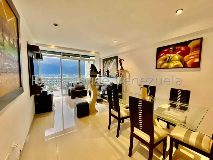 Apartamento (1 Nivel) en Venta en Solar del Hatillo, Distrito Metropolitano - 4