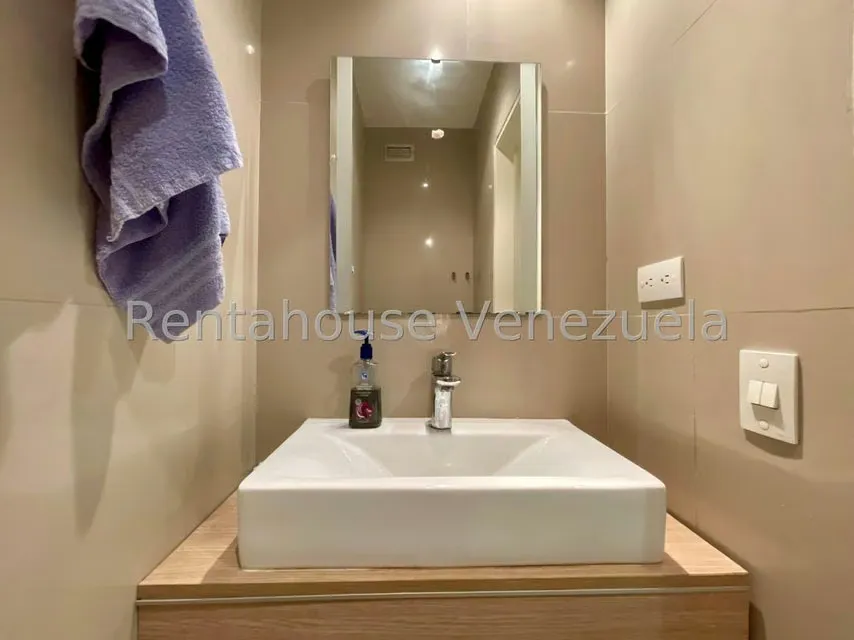 Apartamento (1 Nivel) en Venta en Solar del Hatillo, Distrito Metropolitano - 39