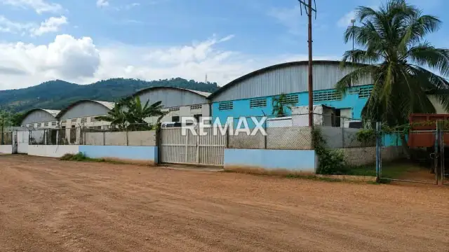 GALPON INDUSTRIAL 1.632,50 MT2 EN VENTA ZONA INDULTRIAL LOS MONTONES BARCELONA