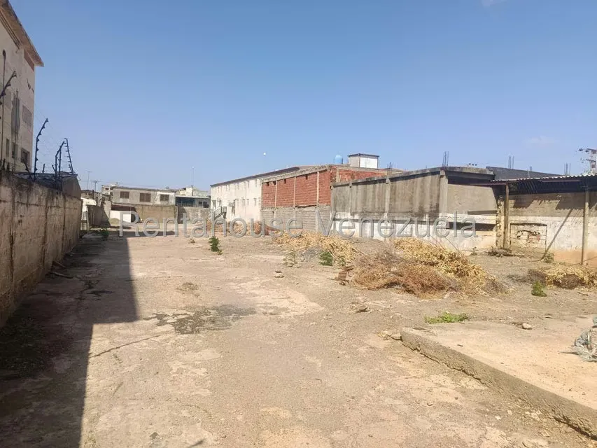 Local Comercial en Venta en Centro, Falcon - 16