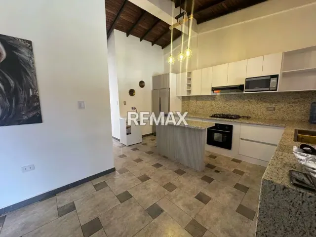 Casa espaciosa en Venta, Urb Riachuelo - 3