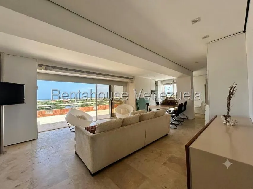 Apartamento (1 Nivel) en Venta en Los Canales de Rio Chico, Miranda - 2
