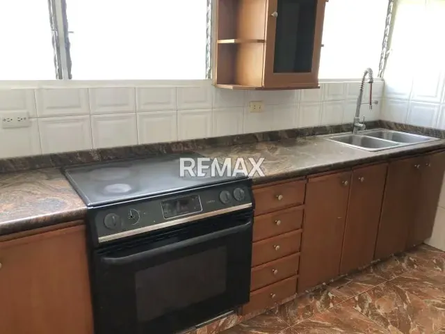 Se vende Apartamento en La Urbina: Impecable Estado, Inspección Oficial de Habitabilidad y Firma Inmediata - 13