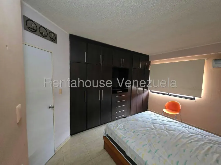 Apartamento (1 Nivel) en Alquiler en Calle Arismendi, Anzoategui - 15