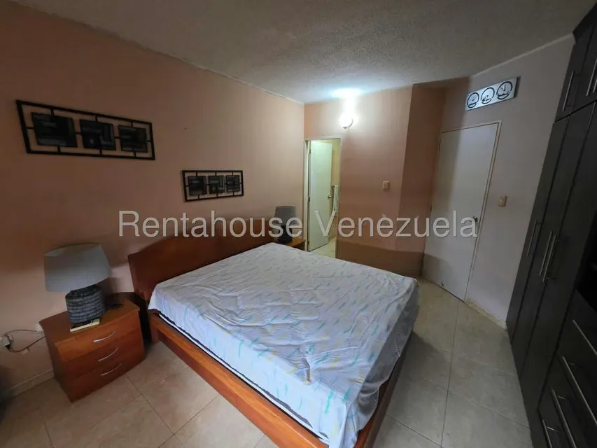 Apartamento (1 Nivel) en Alquiler en Calle Arismendi, Anzoategui - 17