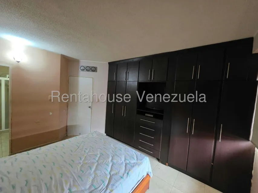 Apartamento (1 Nivel) en Alquiler en Calle Arismendi, Anzoategui - 19