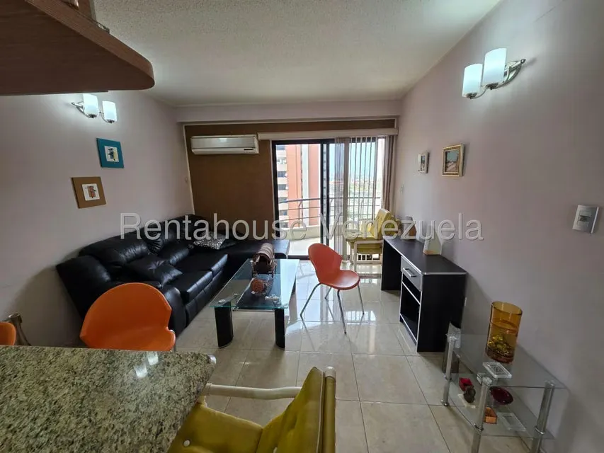 Apartamento (1 Nivel) en Alquiler en Calle Arismendi, Anzoategui - 2