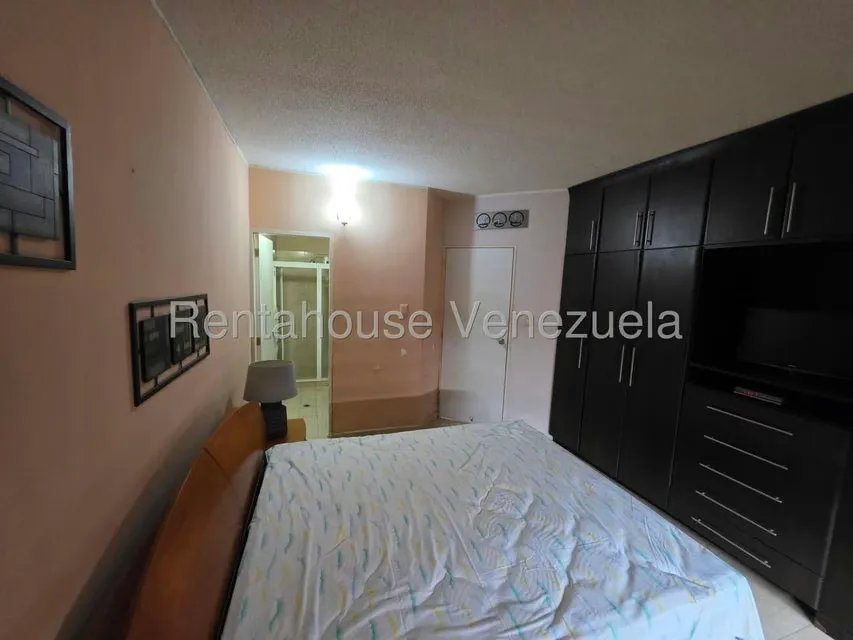 Apartamento (1 Nivel) en Alquiler en Calle Arismendi, Anzoategui - 21