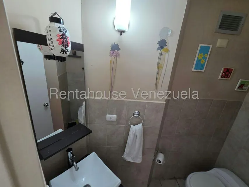 Apartamento (1 Nivel) en Alquiler en Calle Arismendi, Anzoategui - 27