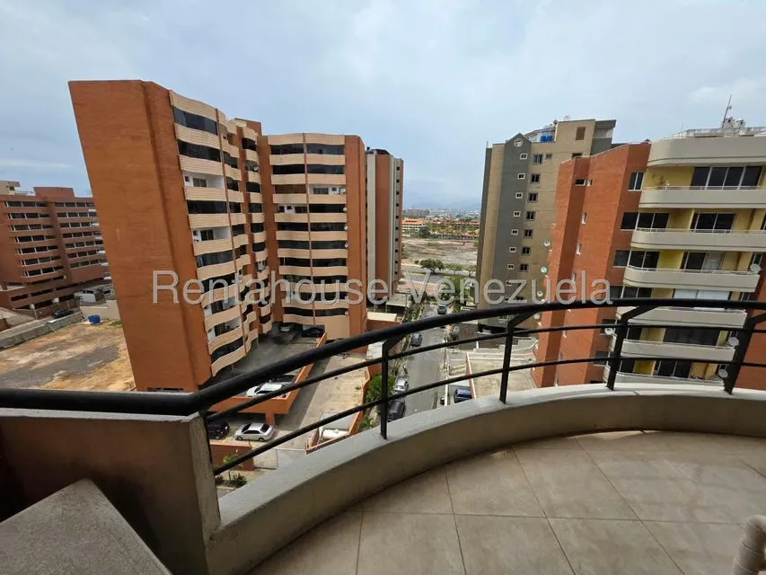 Apartamento (1 Nivel) en Alquiler en Calle Arismendi, Anzoategui - 10