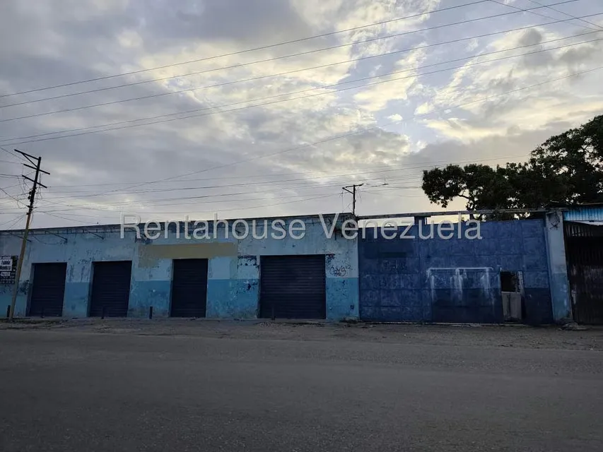 Terreno (Comercial) en Venta en Lizandro Alvarado, Carabobo - 2