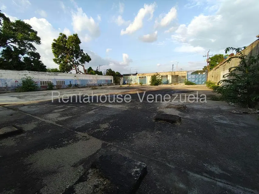 Terreno (Comercial) en Venta en Lizandro Alvarado, Carabobo - 11