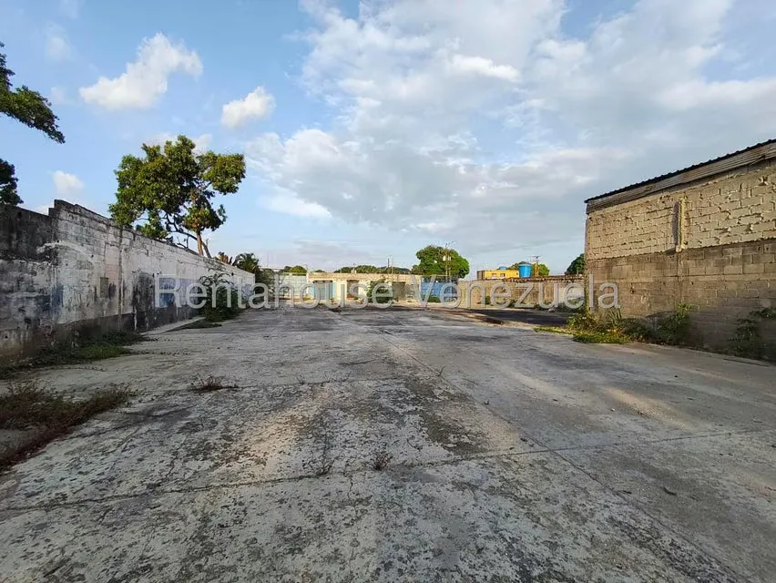 Terreno (Comercial) en Venta en Lizandro Alvarado, Carabobo - 14