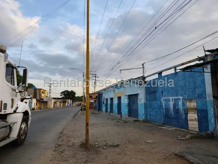 Terreno (Comercial) en Venta en Lizandro Alvarado, Carabobo - 19