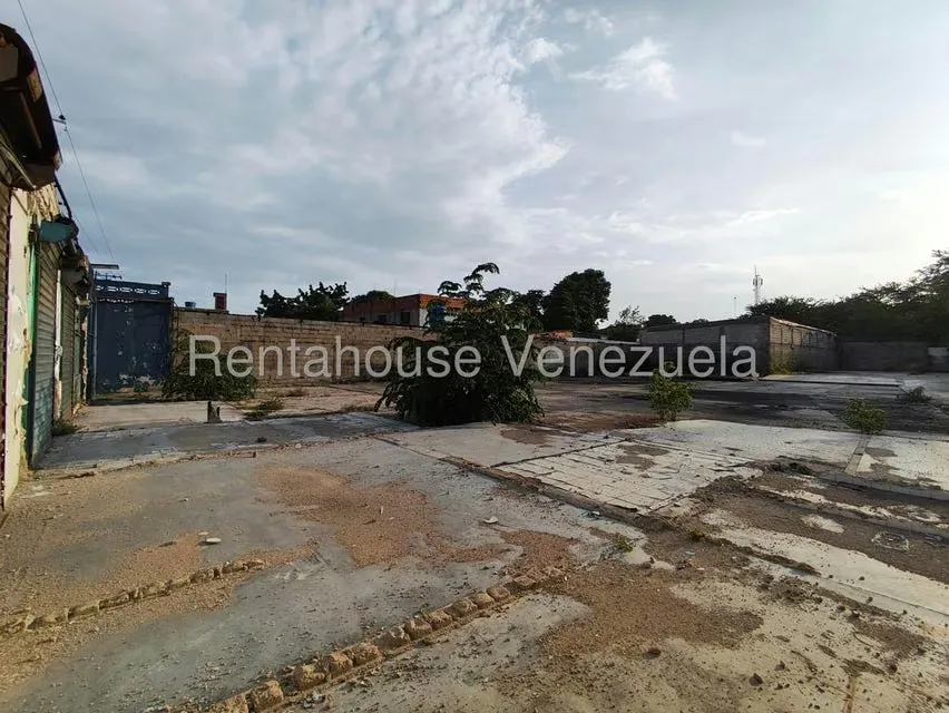 Terreno (Comercial) en Venta en Lizandro Alvarado, Carabobo - 8