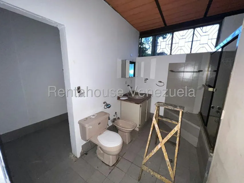 Casa (1 Nivel) en Alquiler en La Trinidad, Distrito Metropolitano - 17